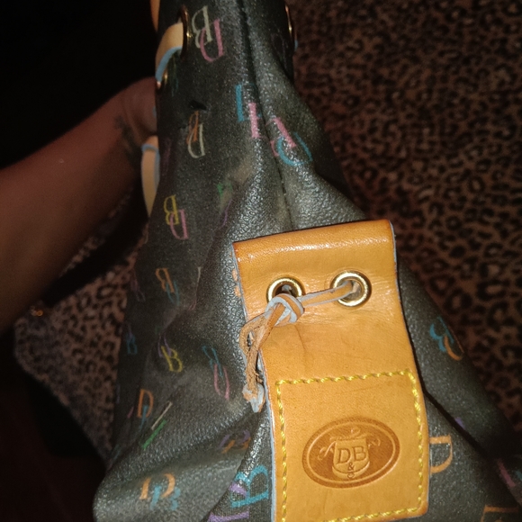 Dooney and burke bag - Picture 2 of 4